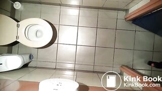 It seems this girl has a serious diarrhea, ScatKings.com Scat Porn 2 ScatKings.com Scat Porn